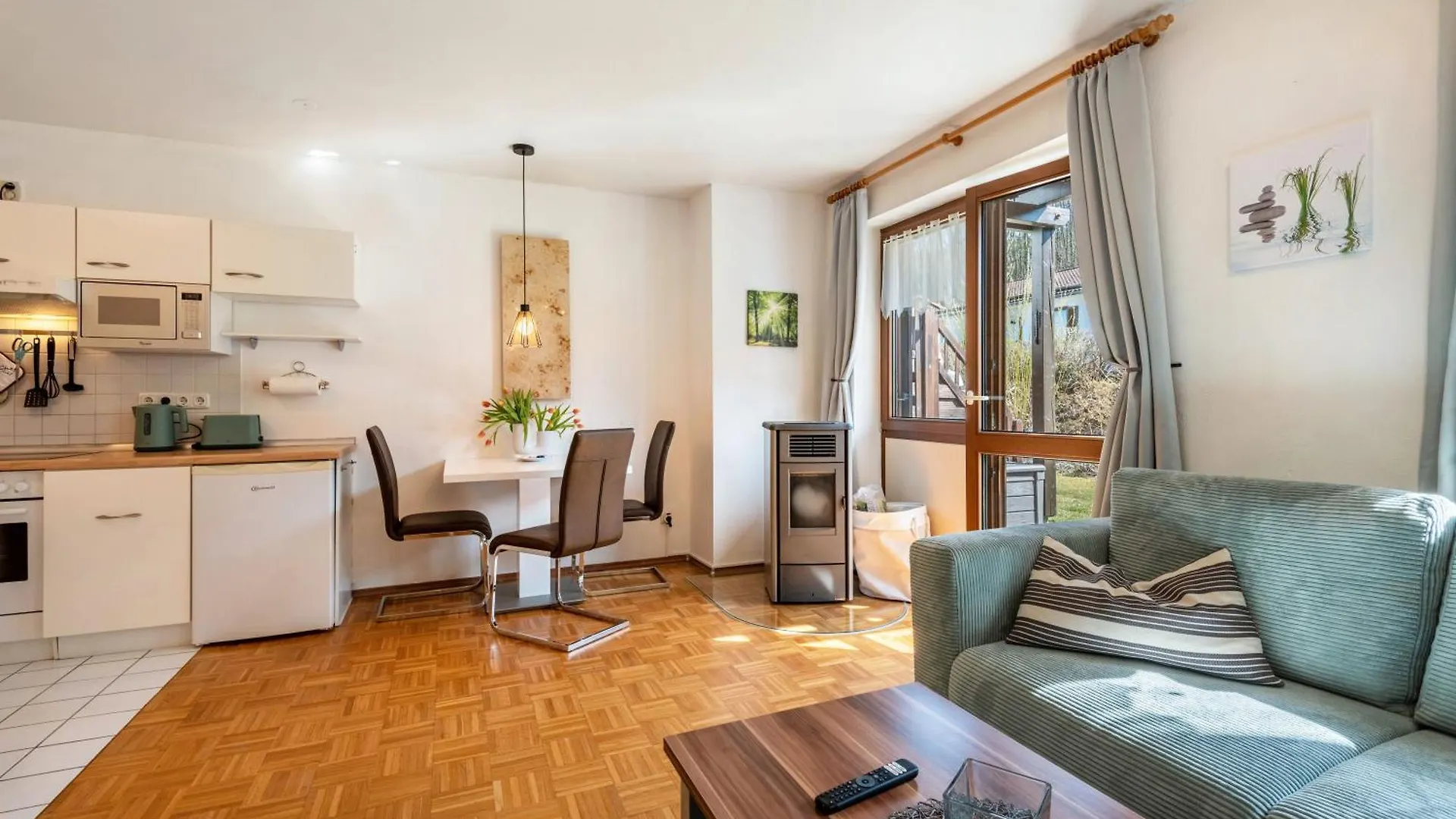 Apartment Fewo Mit Kamin - Hunde Erwuenscht Falkenstein  Germany